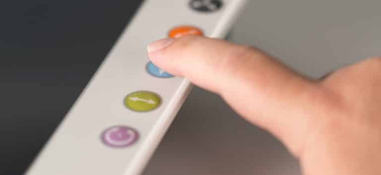 Hoffmann + Krippner - Finger betätigt Folientastatur