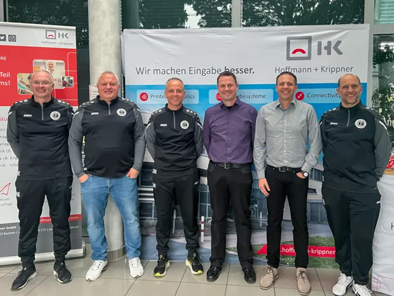 Trainer FC Hettingen und Geschäftsführung H+K